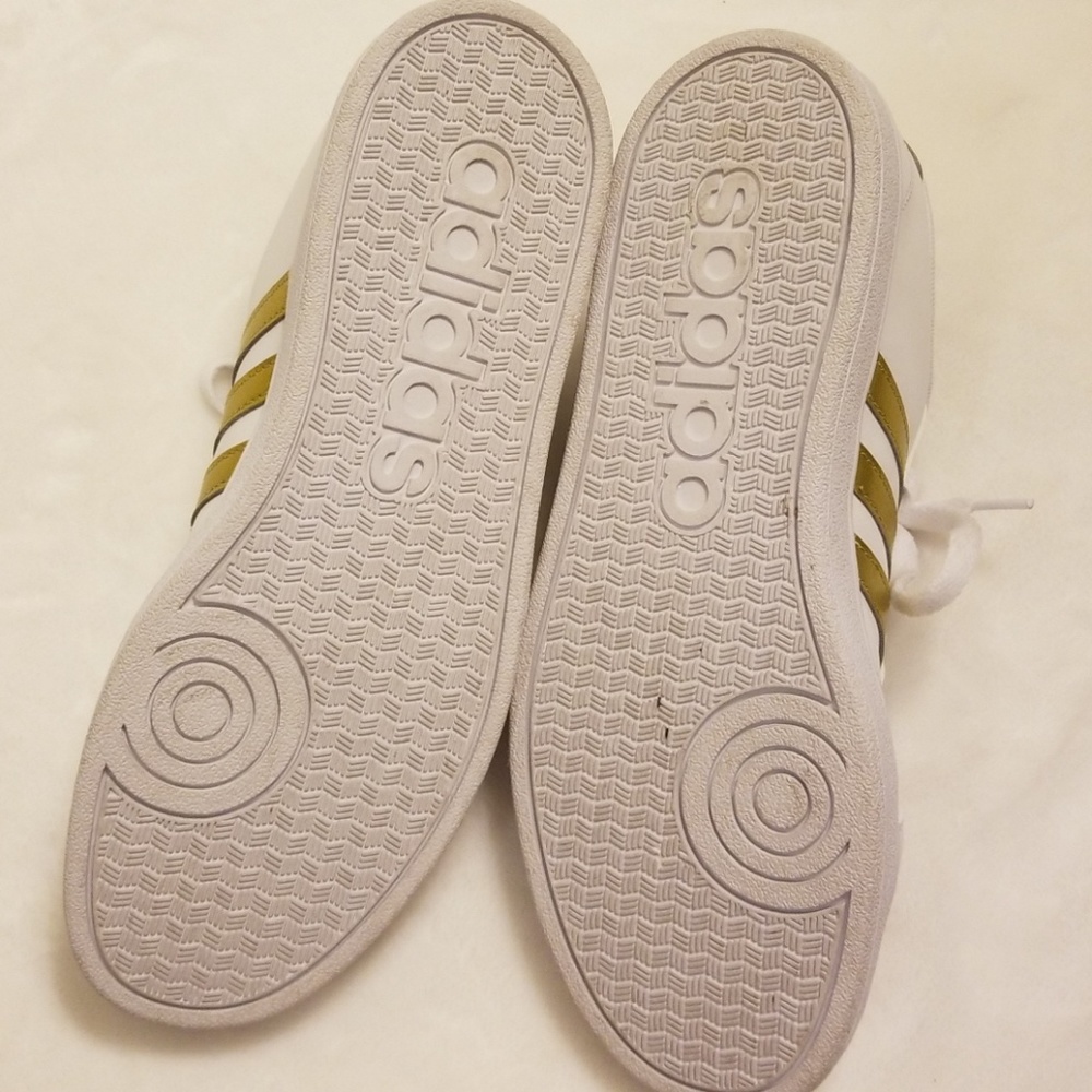 NIB ADIDAS - Picture 6 of 8